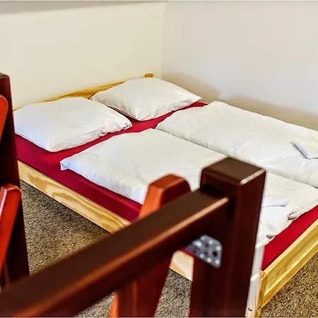 Cost Proprespani Kouty Nad Desnou 아파트